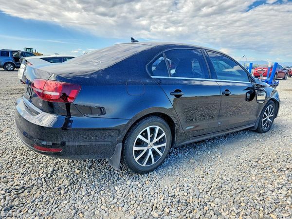 2017 VOLKSWAGEN JETTA SE