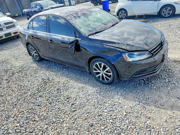 2017 VOLKSWAGEN JETTA SE