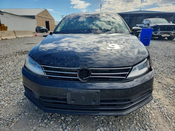 2017 VOLKSWAGEN JETTA SE