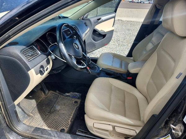 2017 VOLKSWAGEN JETTA SE