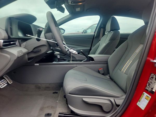2026 HYUNDAI ELANTRA