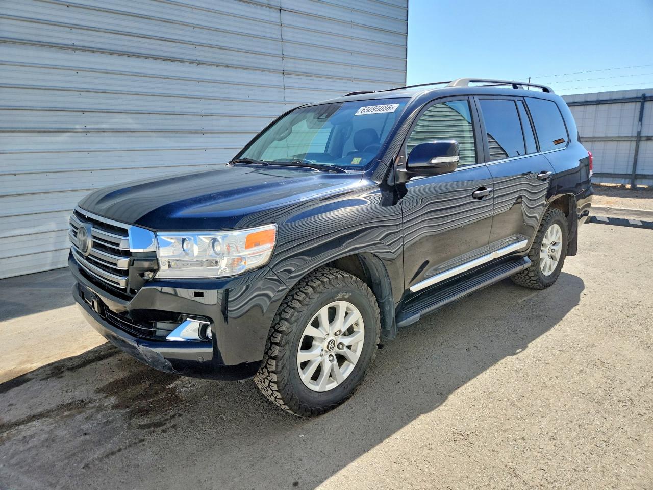 2017 TOYOTA LAND CRUISER VX-R