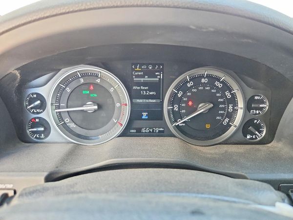2017 TOYOTA LAND CRUISER VX-R