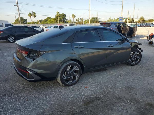 2025 HYUNDAI ELANTRA