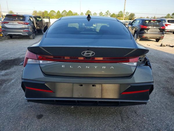2025 HYUNDAI ELANTRA