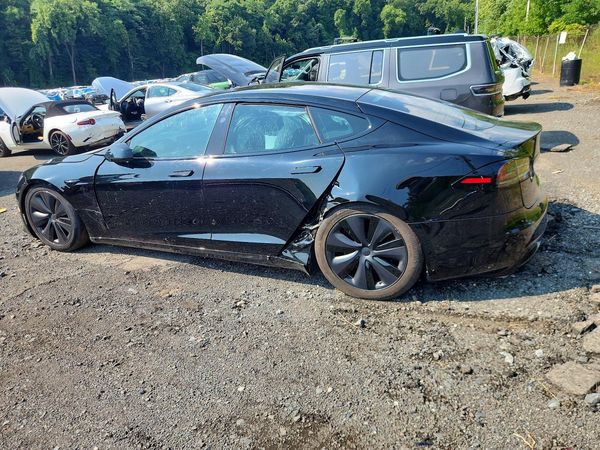 2024 TESLA MODEL S