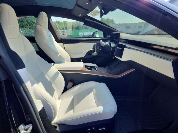 2024 TESLA MODEL S