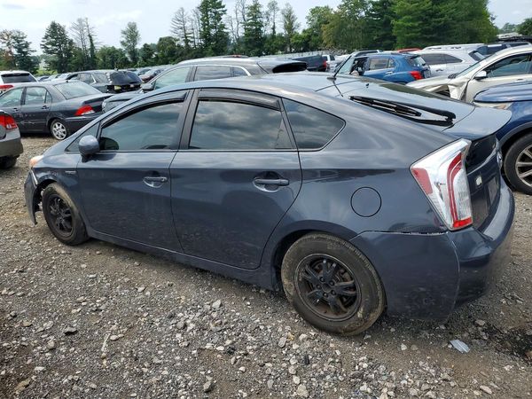 2015 TOYOTA PRIUS