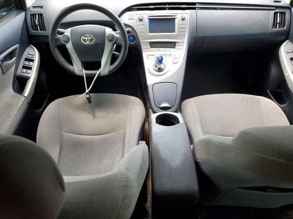 2015 TOYOTA PRIUS