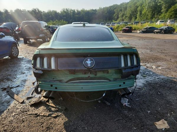 2022 FORD MUSTANG I4 Coupe