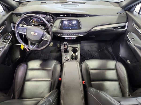 2023 CADILLAC XT4 Premium Luxury