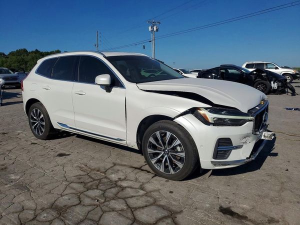 2023 VOLVO XC60 Plus Bright
