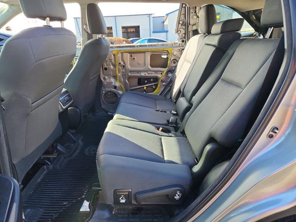 2018 TOYOTA HIGHLANDER LE/LE Plus