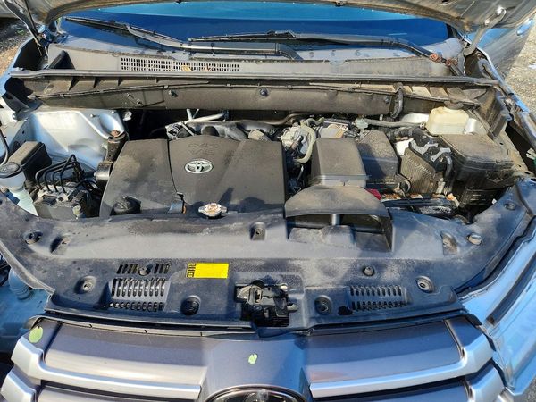 2018 TOYOTA HIGHLANDER LE/LE Plus