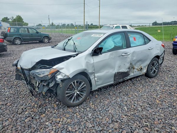2018 TOYOTA COROLLA L/LE/SE/XLE/XSE — Front 3/4
