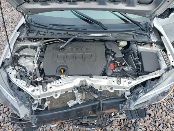 2018 TOYOTA COROLLA L/LE/SE/XLE/XSE — Engine bay