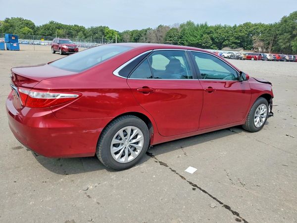 2016 TOYOTA CAMRY