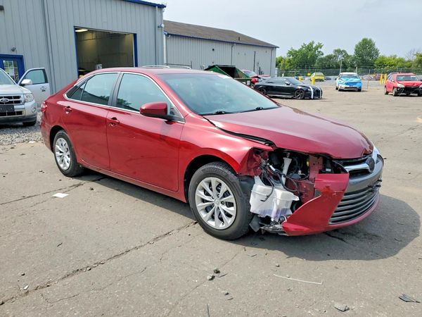 2016 TOYOTA CAMRY