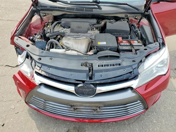 2016 TOYOTA CAMRY