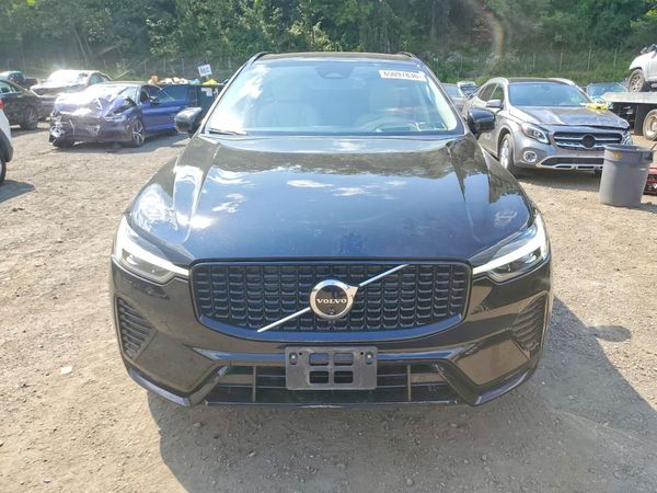 2024 VOLVO XC60 Ultimate Dark — DIRF