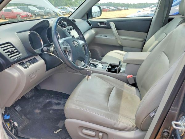 2013 TOYOTA HIGHLANDER Base/Hybrid