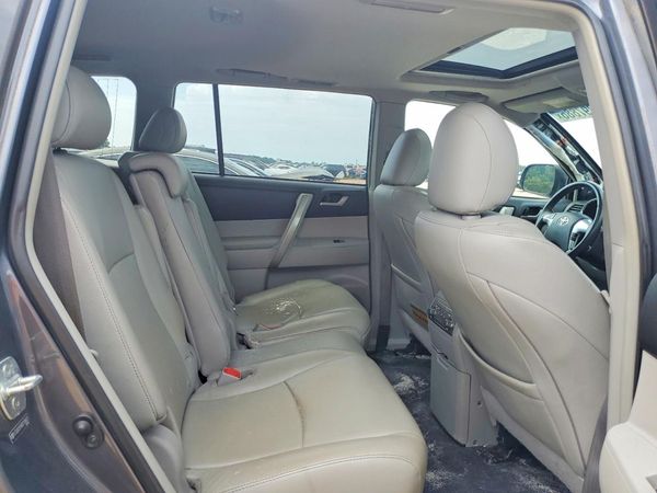 2013 TOYOTA HIGHLANDER Base/Hybrid