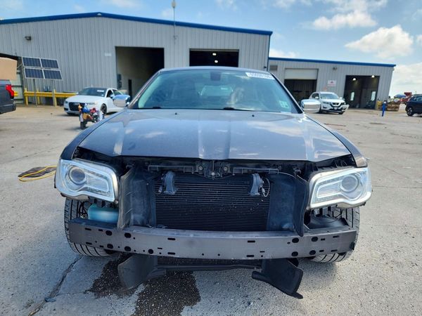2018 CHRYSLER 300