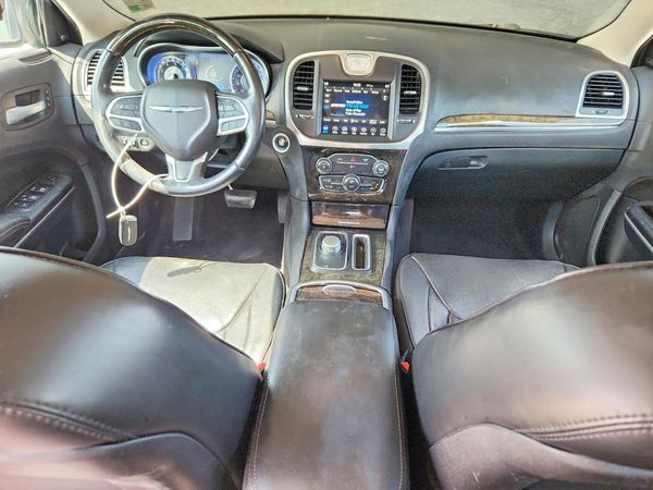 2018 CHRYSLER 300