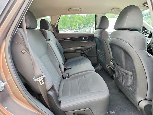 2019 KIA SORENTO L, LX, S