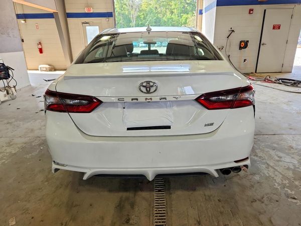 2024 TOYOTA CAMRY