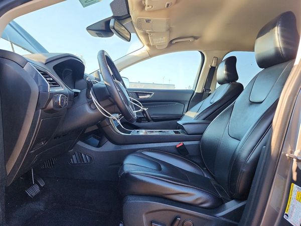 2022 FORD EDGE Titanium — DENT