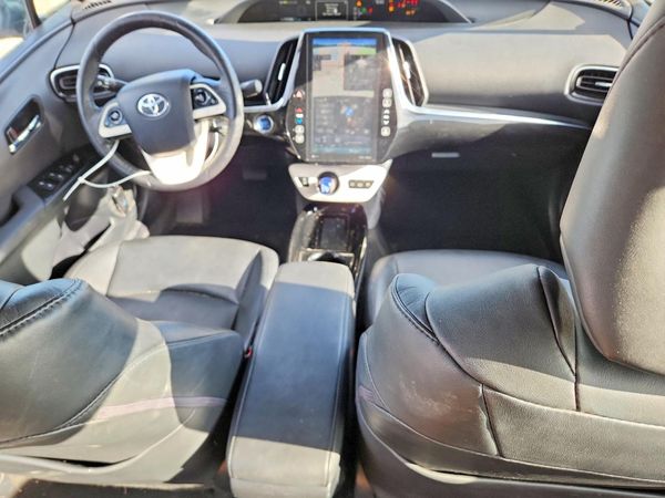 2017 TOYOTA PRIUS Three/Four/Four Adv