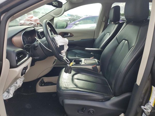 2017 CHRYSLER PACIFICA Touring L Plus