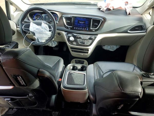 2017 CHRYSLER PACIFICA Touring L Plus