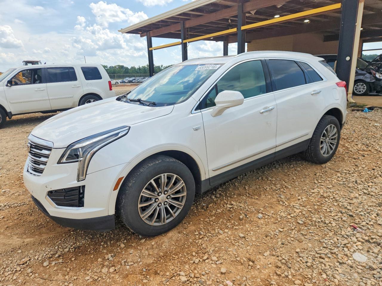 2017 CADILLAC XT5 Luxury