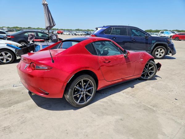 2017 MAZDA MX-5 MIATA