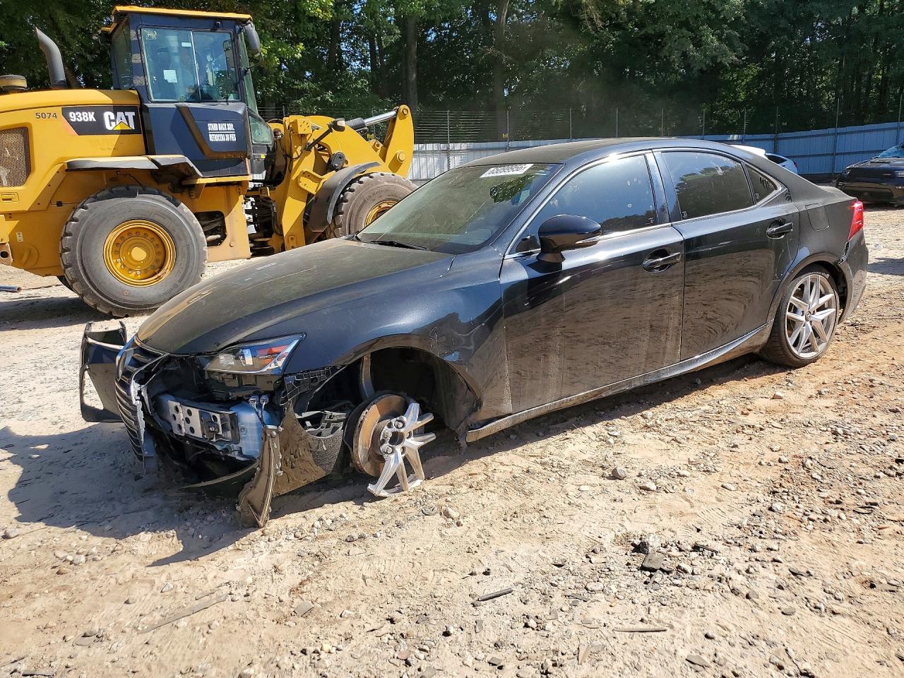 2017 LEXUS IS 200t — Front 3/4