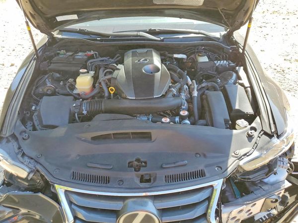 2017 LEXUS IS 200t — Engine bay