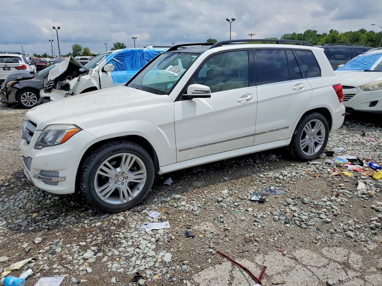 2013 MERCEDES-BENZ GLK