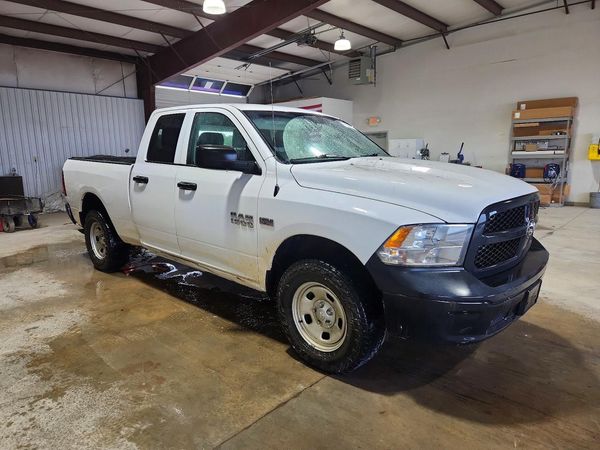 2014 RAM 1500 ST