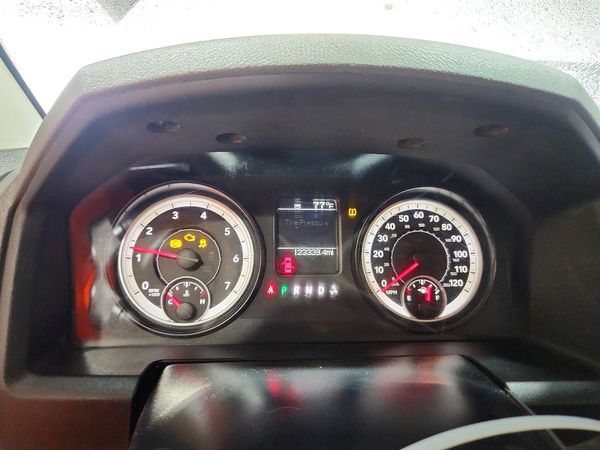 2014 RAM 1500 ST