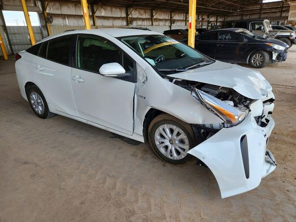 2021 TOYOTA PRIUS