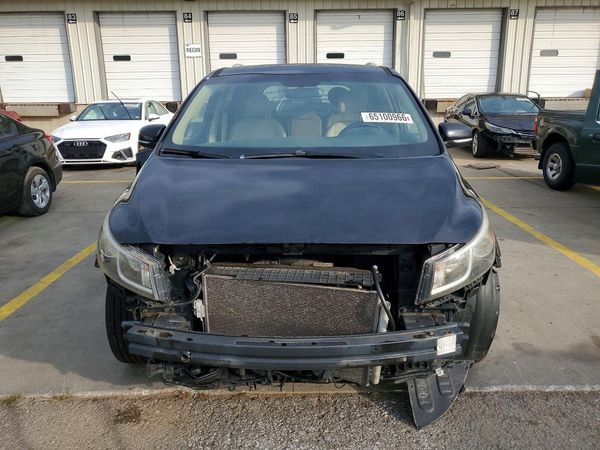 2016 KIA SEDONA