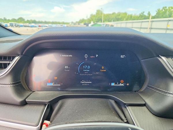 2025 JEEP GRAND CHEROKEE Laredo, Altitude