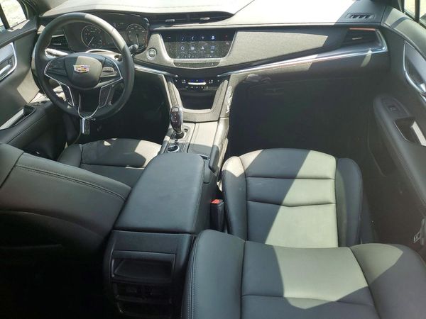 2025 CADILLAC XT5 Luxury