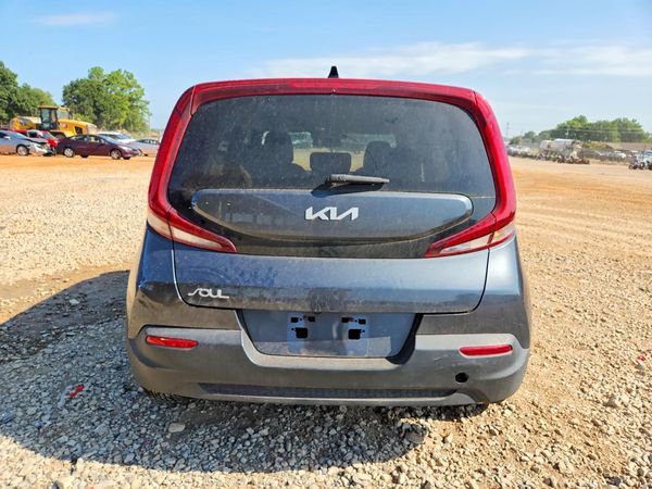 2022 KIA SOUL