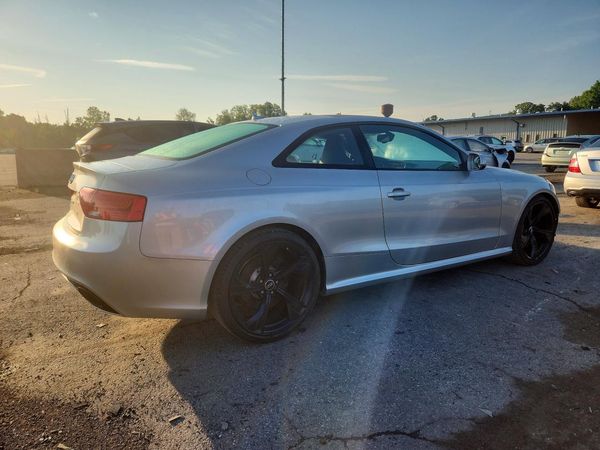2013 AUDI RS5