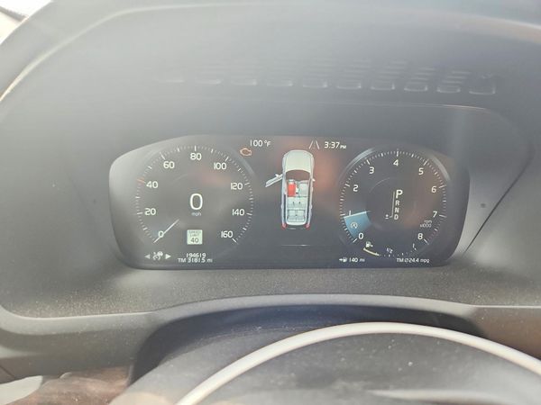2016 VOLVO XC90 SV42 Momentum