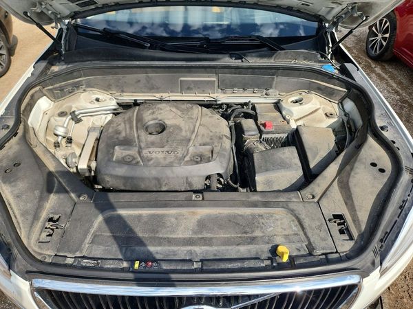 2016 VOLVO XC90 SV42 Momentum
