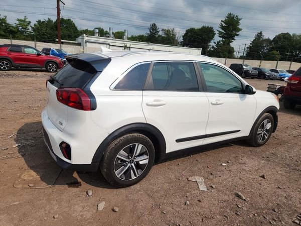 2022 KIA NIRO